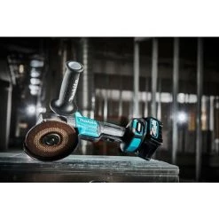 Meuleuse Ø 125 Mm 40 V Max Li-IonGA013GZ01 Makita